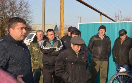 В селе Ванновском прошел сход граждан